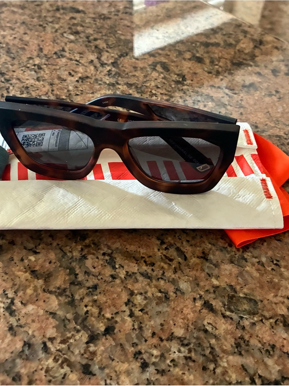 Tortoiseshell Rectangular Sunglasses - Brown Tortoise Frame